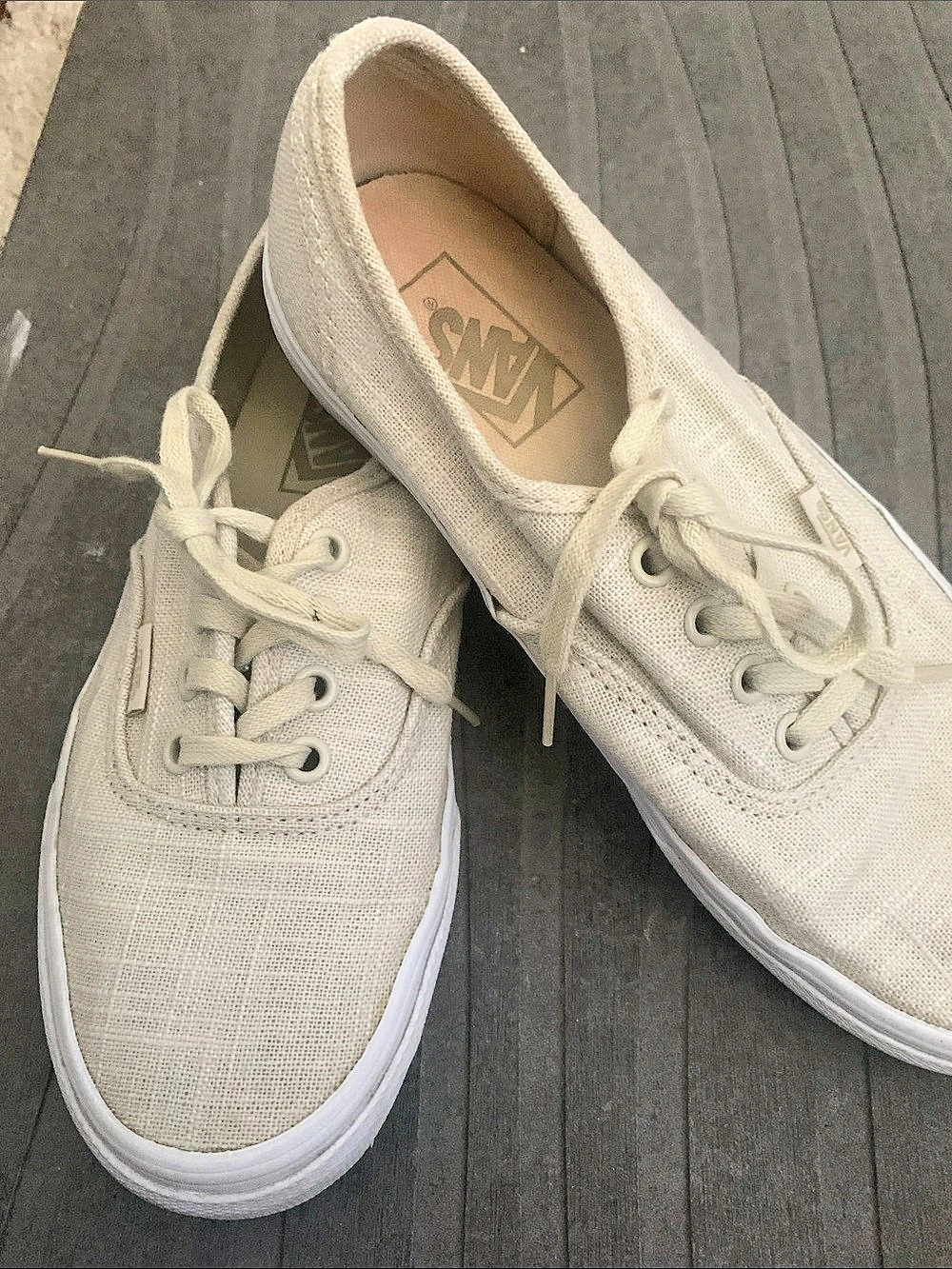 Vans Authentic Lo Pro Cream Sneakers.